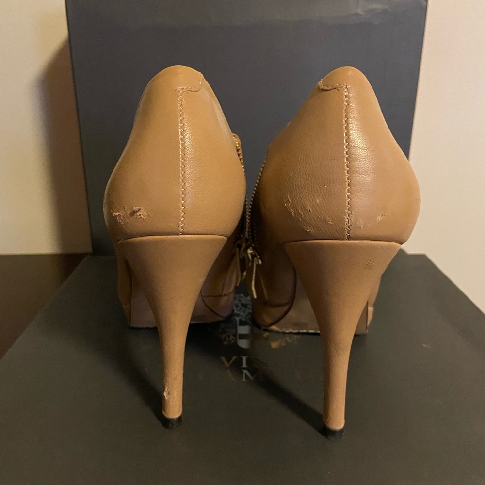 Vince Camuto Tan Women's Heeled Booties - Picture 3 of 10